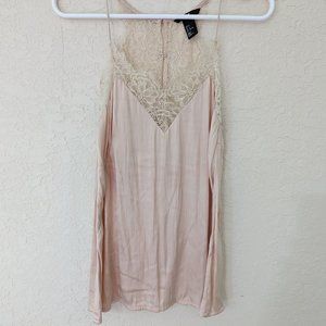 H&M Satin and Lace Tank Top Pearlescent Buttons Size 2